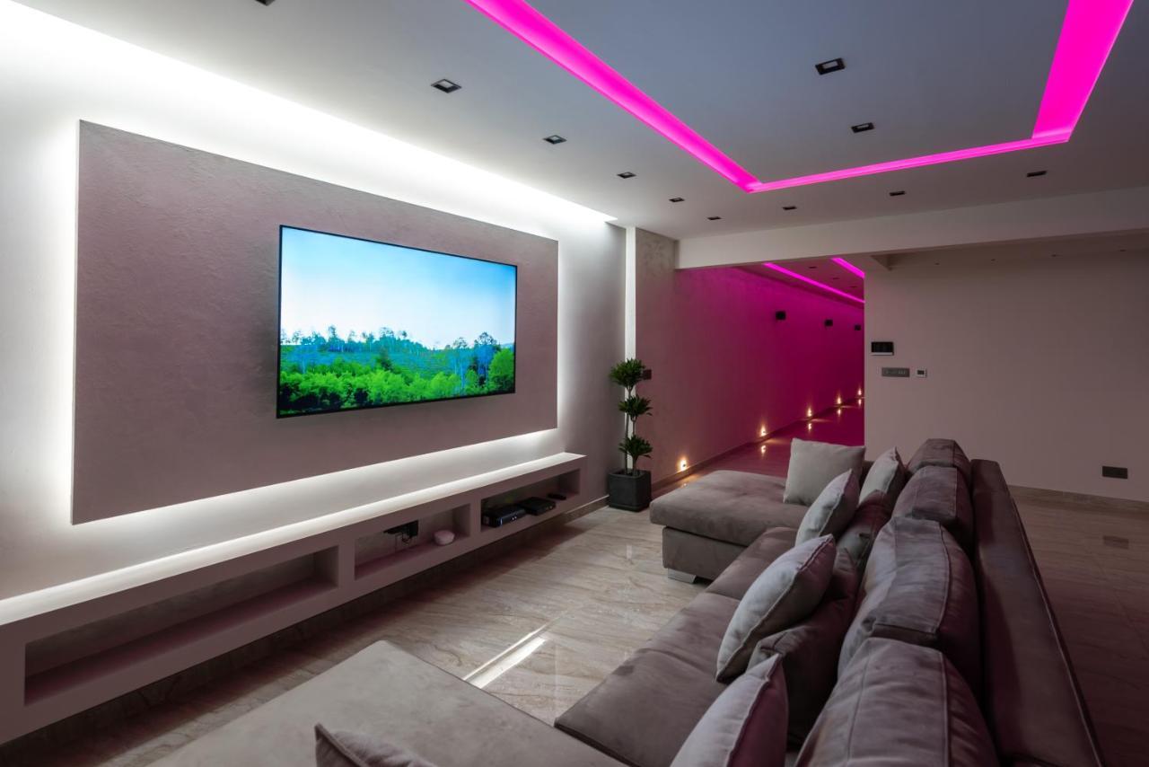 Luxury 2 Bed Apartment In The Heart Of St Julians سانت جوليان المظهر الخارجي الصورة
