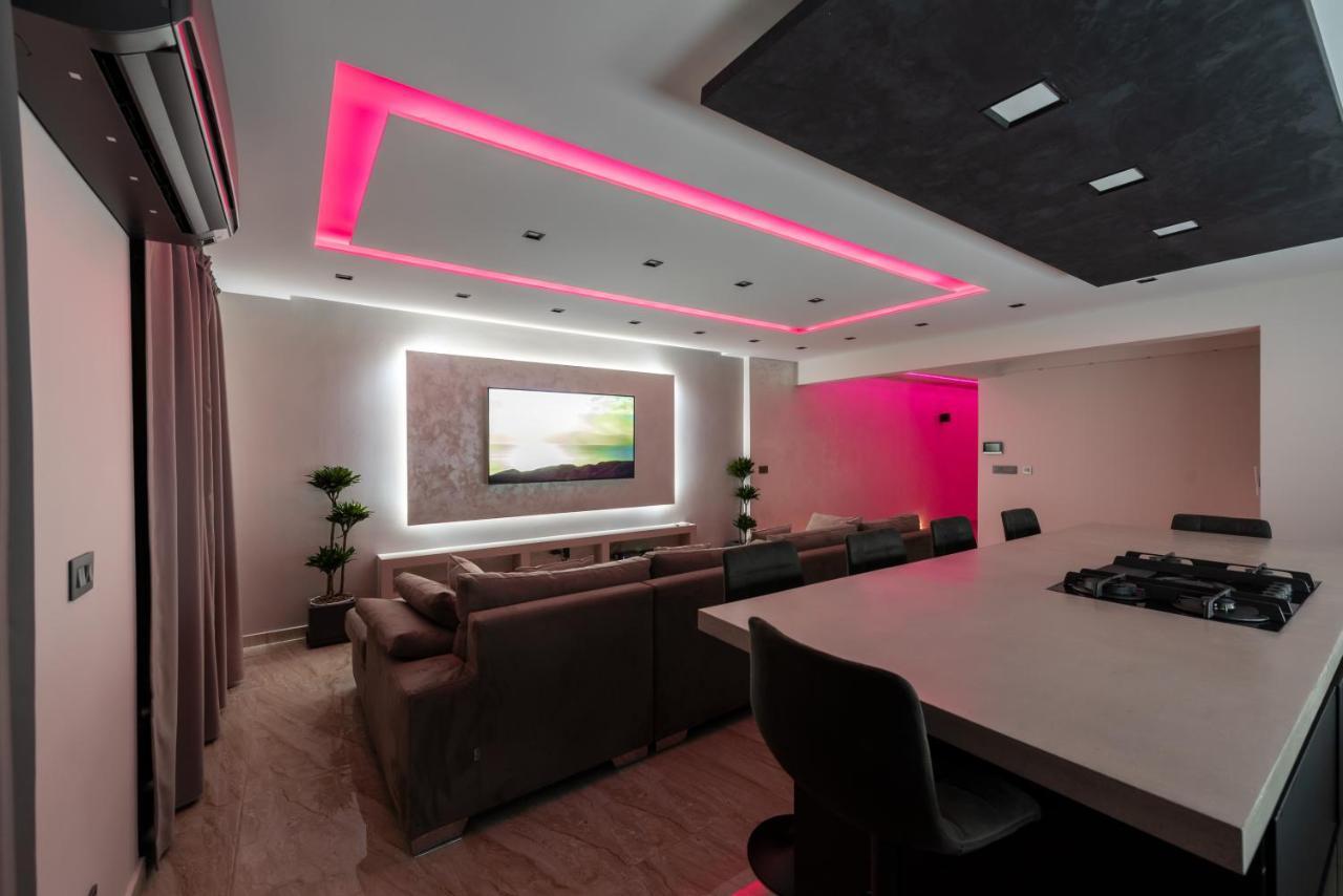 Luxury 2 Bed Apartment In The Heart Of St Julians سانت جوليان المظهر الخارجي الصورة