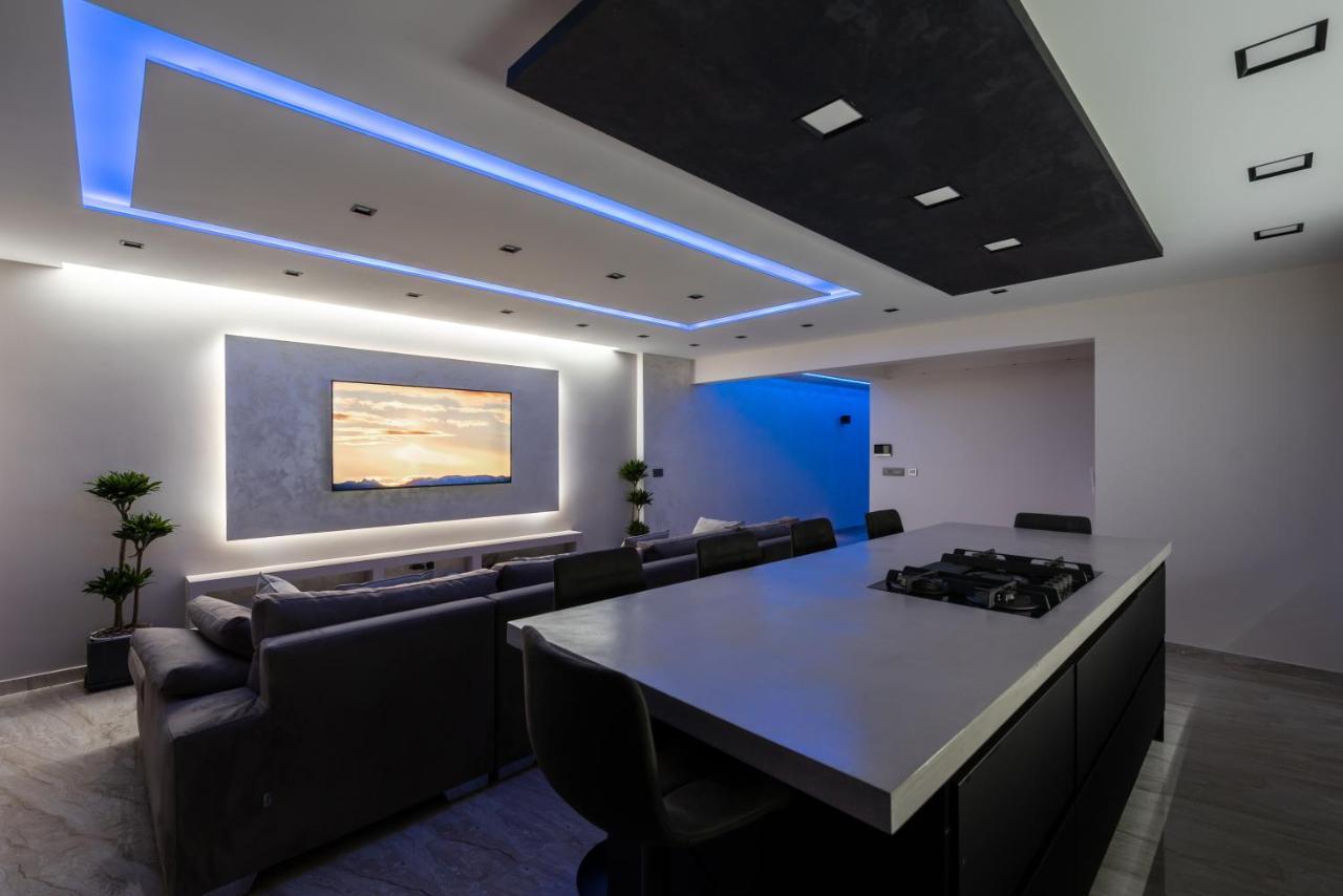 Luxury 2 Bed Apartment In The Heart Of St Julians سانت جوليان المظهر الخارجي الصورة