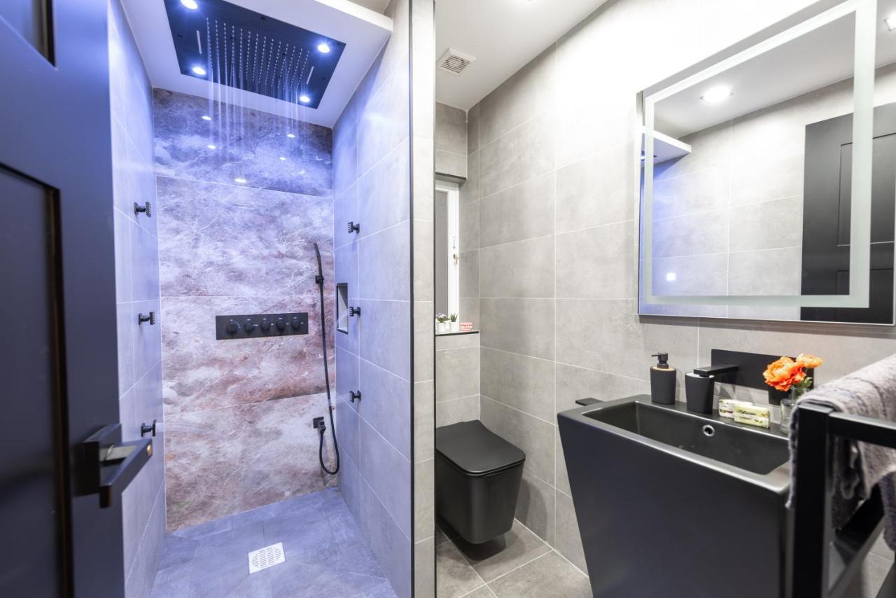 Luxury 2 Bed Apartment In The Heart Of St Julians سانت جوليان المظهر الخارجي الصورة