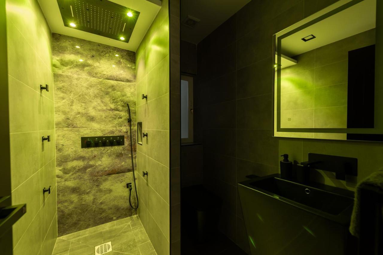 Luxury 2 Bed Apartment In The Heart Of St Julians سانت جوليان المظهر الخارجي الصورة