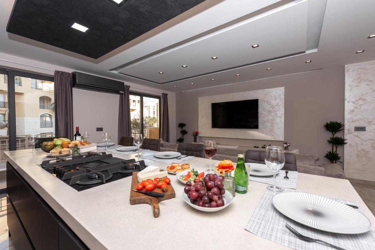 Luxury 2 Bed Apartment In The Heart Of St Julians سانت جوليان المظهر الخارجي الصورة